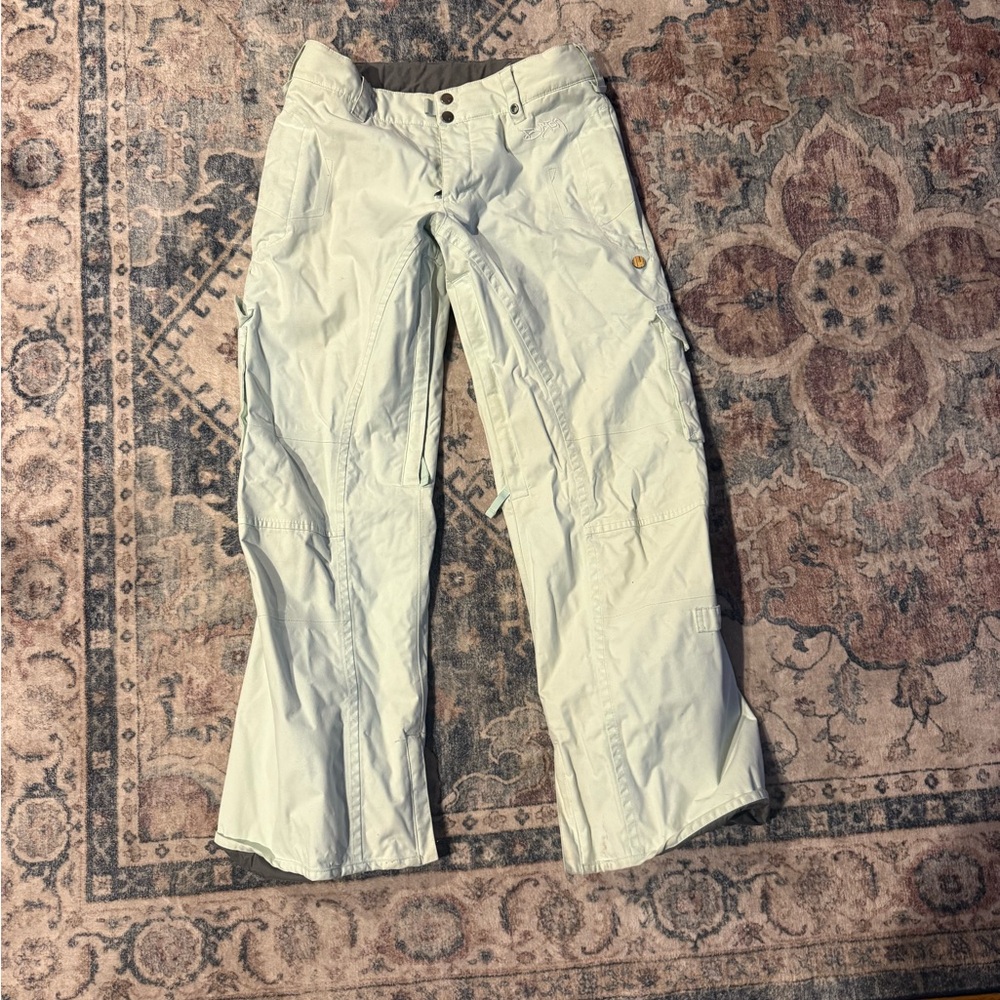 Woman’s Burton snow pants